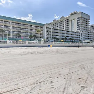 dreamy-daytona-studio-with-beach-and-pool-access.thedaytonabeachhotels.com/